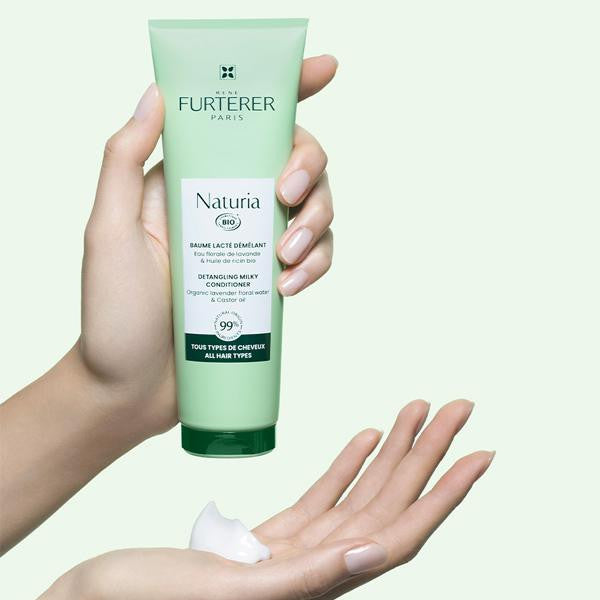 Naturia Detangling Milky Conditioner